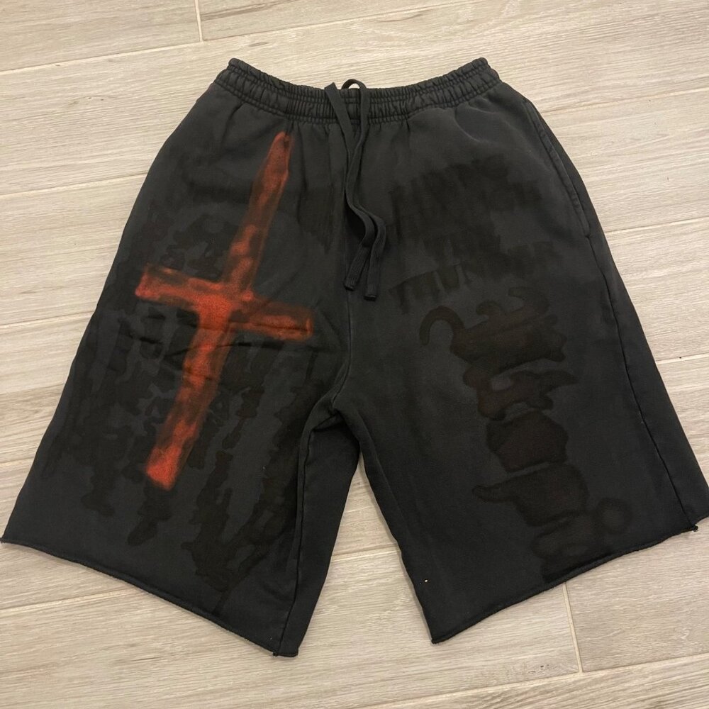 NEW TRAVIS SCOTT UTOPIA TOUR EXCLUSIVE OVERSIZED SHORTS SZ S